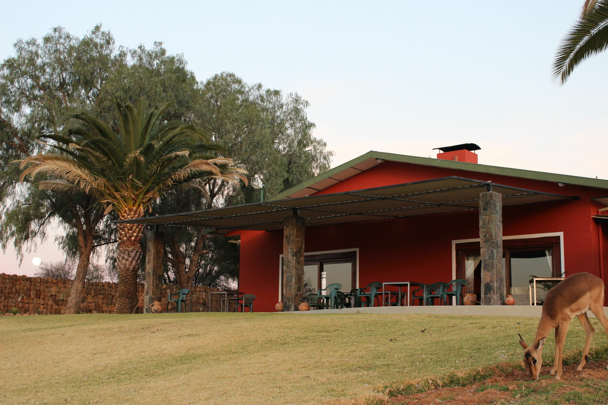 Auas Safari Lodge Falena Exterior foto
